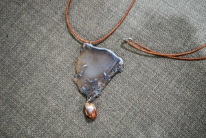 Agate tear in leather Necklace